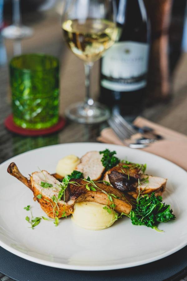 Hencote Vineyard Glamping Village 什鲁斯伯里 外观 照片